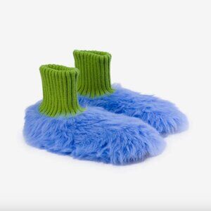 Verloop Periwinkle Faux Fur Sock Slippers L /  Womens 9-10.5 Mens 7.5-9